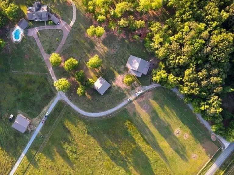 4777 McGowans Ferry Rd, Childersburg, AL 35044