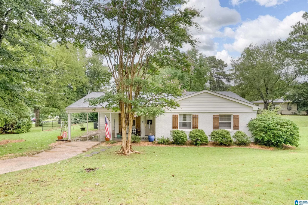 2136 Chapel Hill Rd