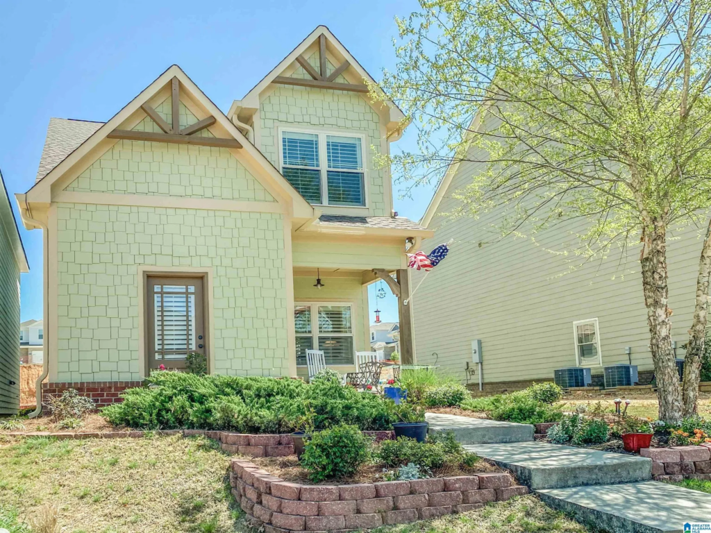 6239 Rainbow Row