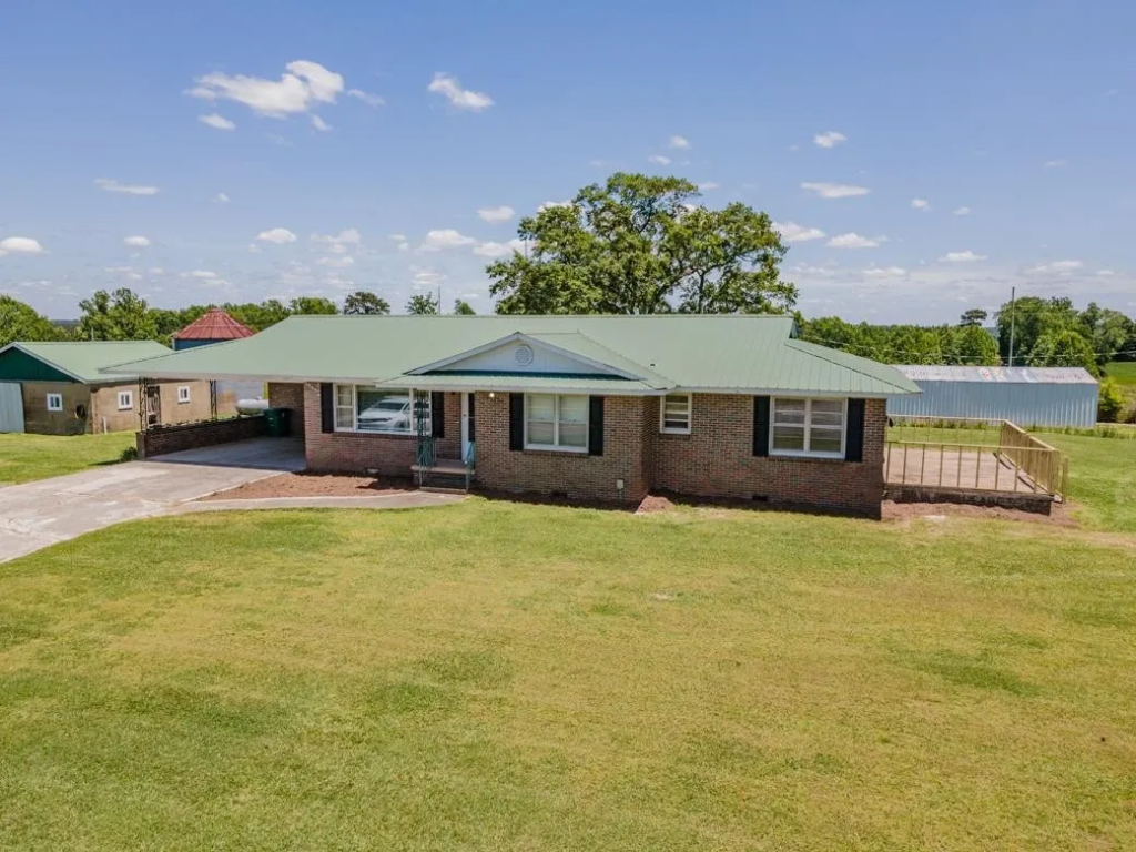 4939 County Road 940